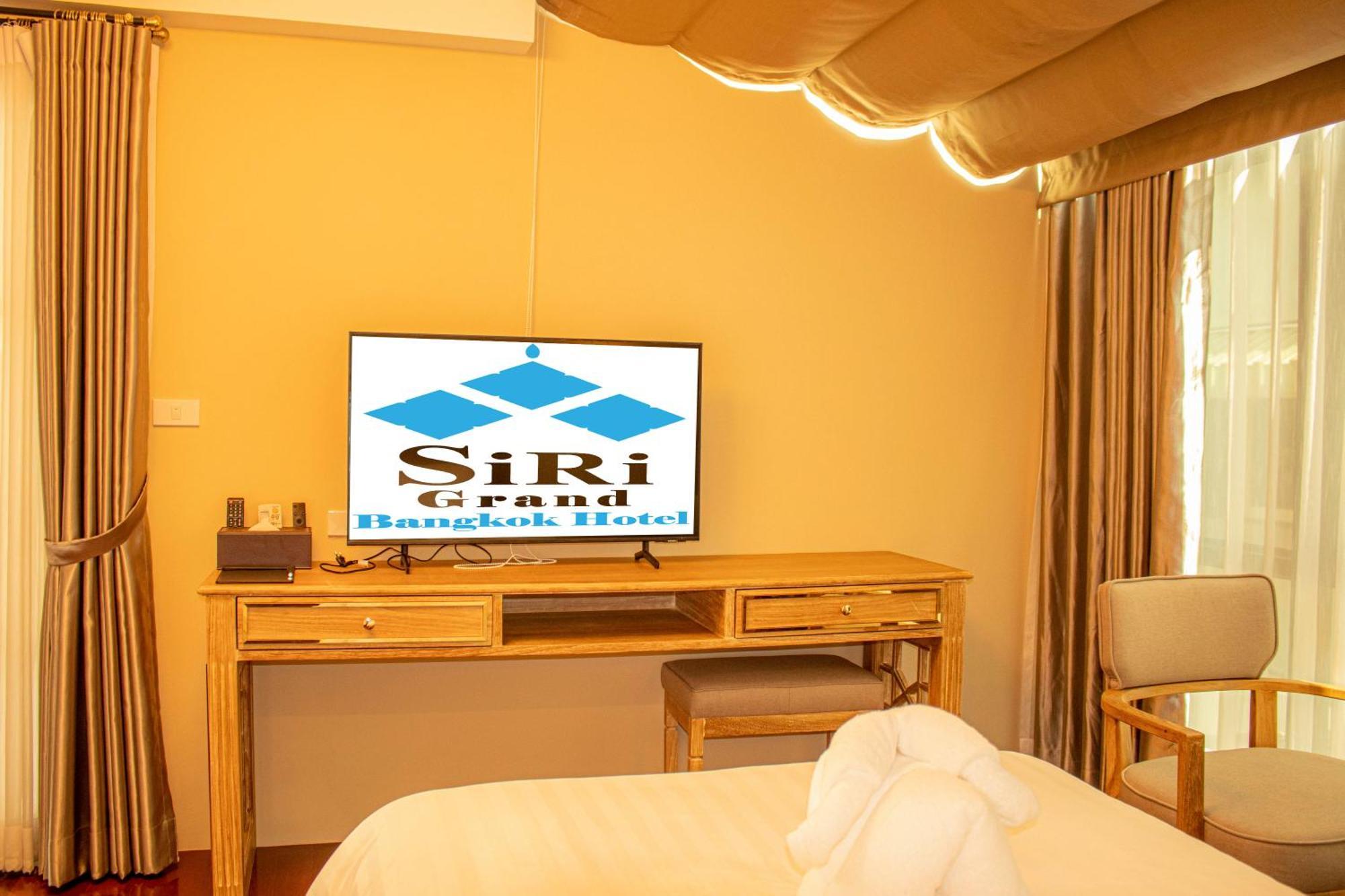 Siri Grand Bangkok Hotel Ngoại thất bức ảnh