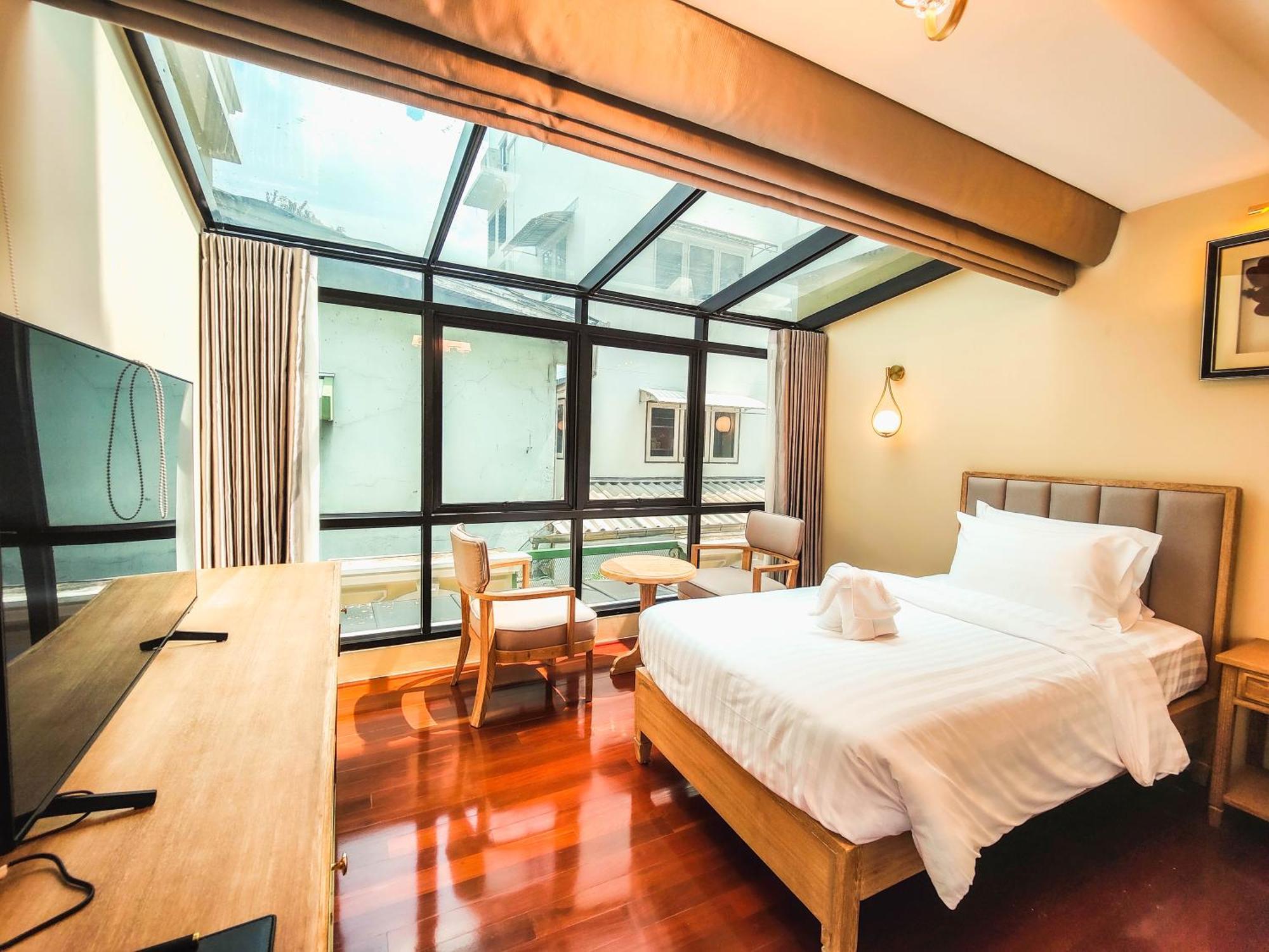 Siri Grand Bangkok Hotel Ngoại thất bức ảnh